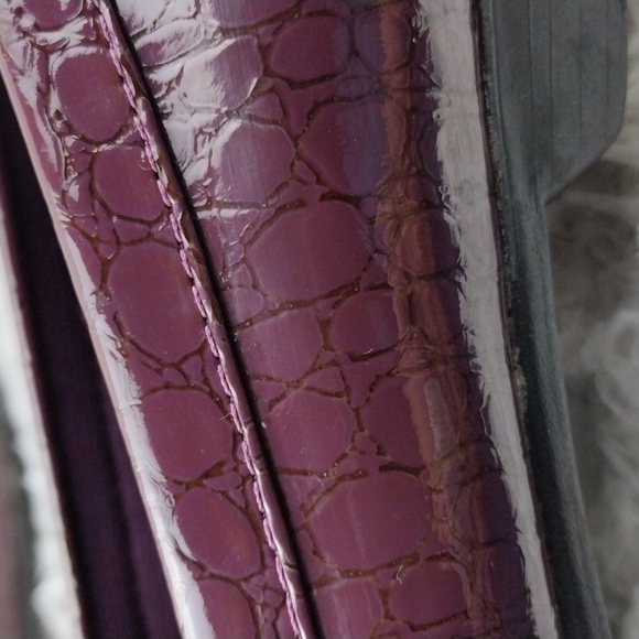 Classique Purple Lizard Faux Patent Leather Slip On Low Heel Loafer Shoe - Picture 13 of 15